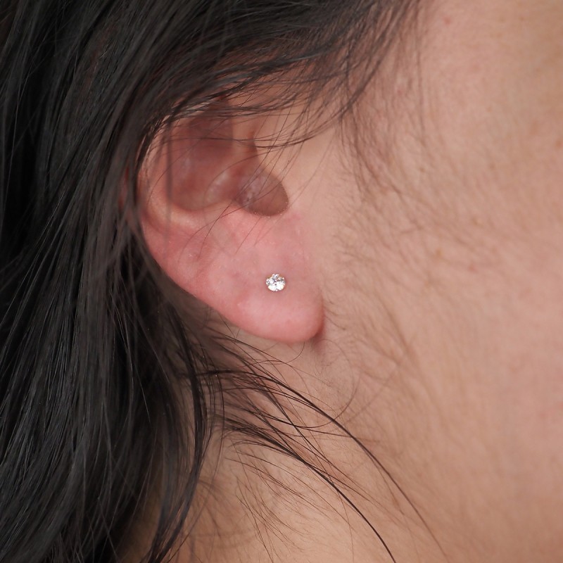 Boucles d'oreilles Carador clous oxyde de zirconium 3 mm et or jaune 375/000