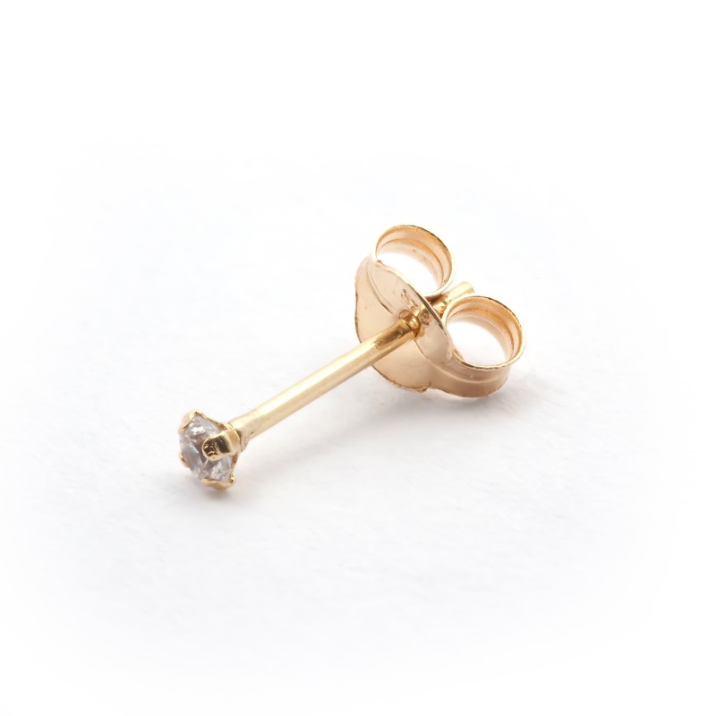 Boucles d'oreilles clous Carador or jaune 375/000 et oxyde de zirconium serti 4 griffes
