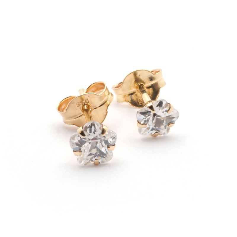 Boucles d'oreilles en or jaune 375/000 et oxydes de zirconium sertis 5 griffes