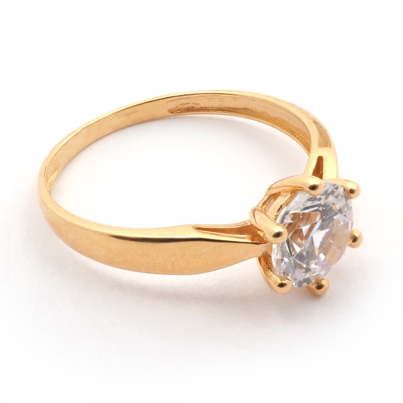 Bague solitaire  Carador en or jaune 375/000 et oxyde de zirconium serti 6 griffes