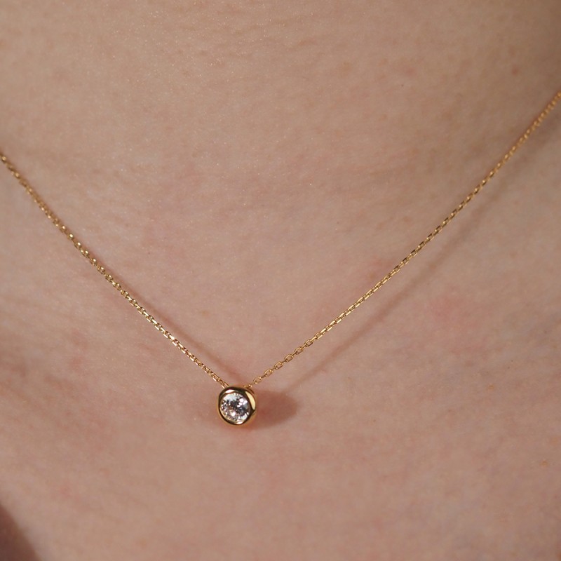 Collier Solitaire Carador en or jaune 375/000, oxyde de zirconium de 4mm serti clos