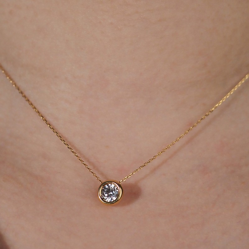 Collier Solitaire Carador en or jaune 375/000, oxyde de zirconium de 5mm serti clos