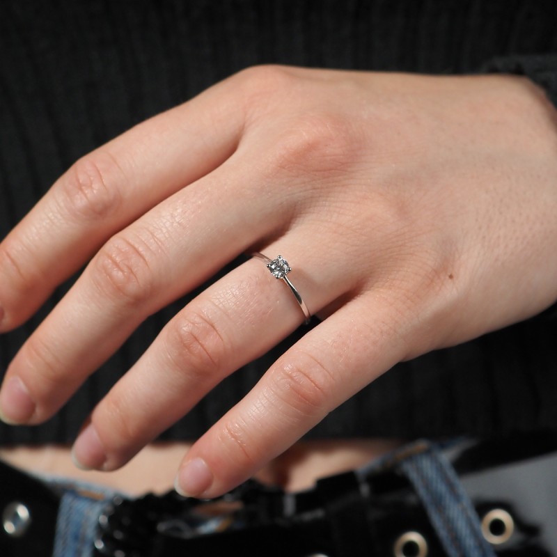 Bague Carador trilogie or blanc 375/000 et oxydes de zirconium