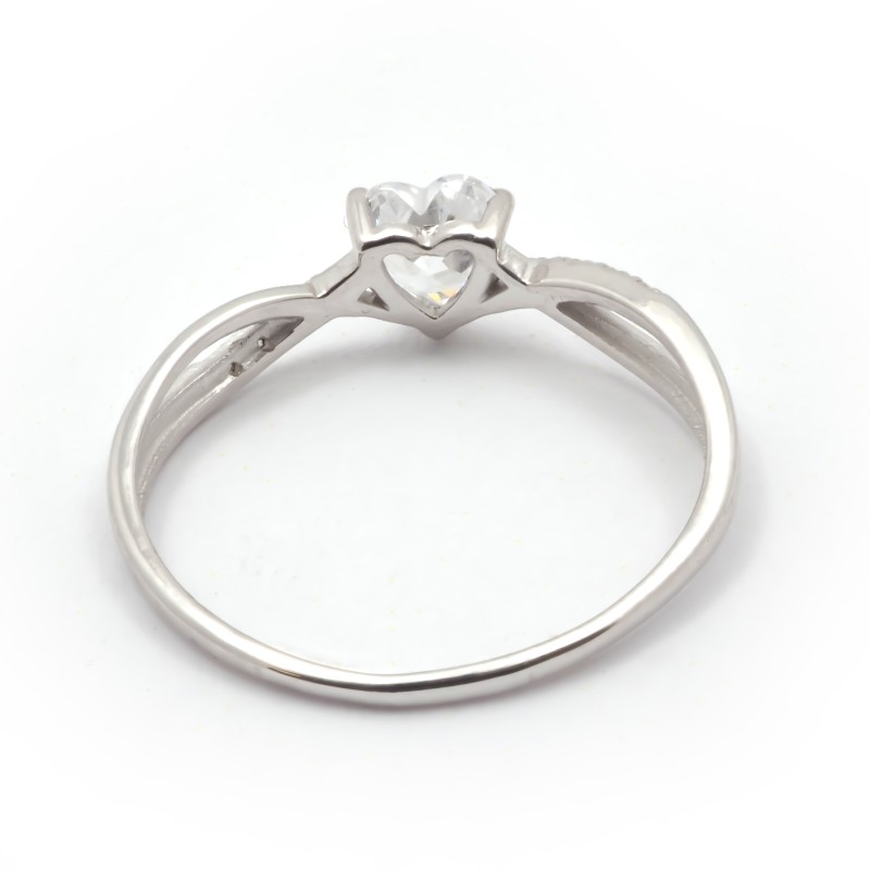 Bague Carador or blanc 375/000, oxyde de zirconium coeur