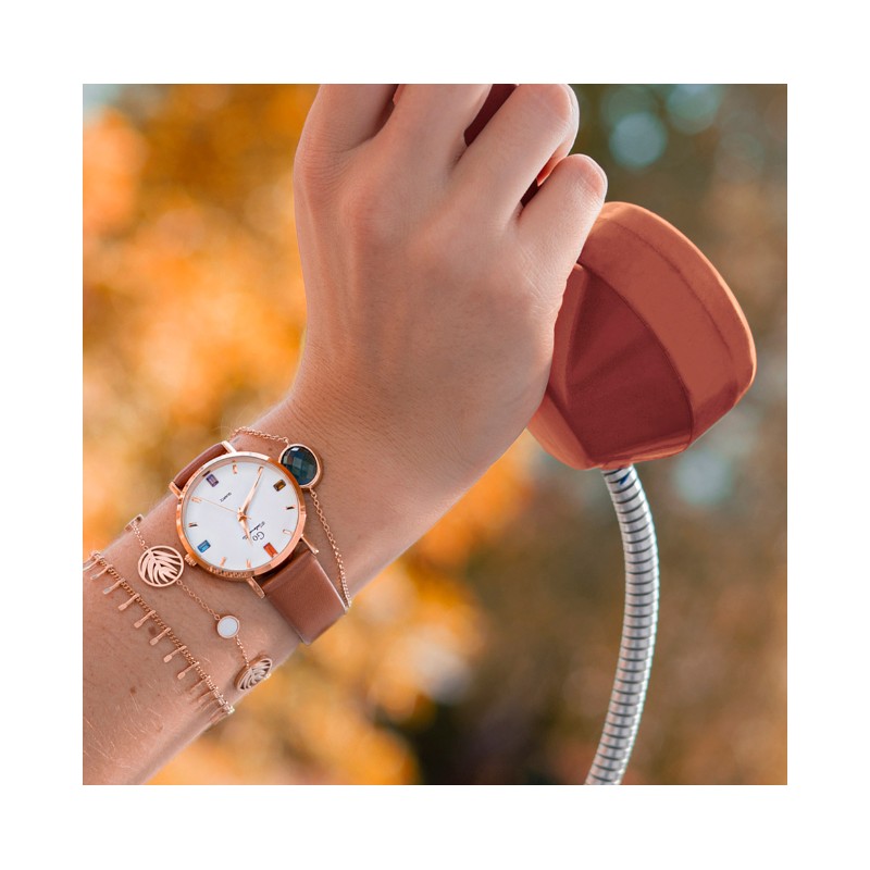 Montre Femme GO bracelet simili cuir marron