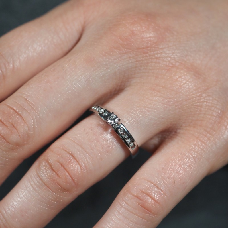 Bague or 750/000 et diamant 0.11 carats