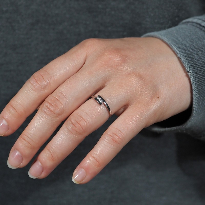 Bague Carador triologie de diamants en or blanc 750/000