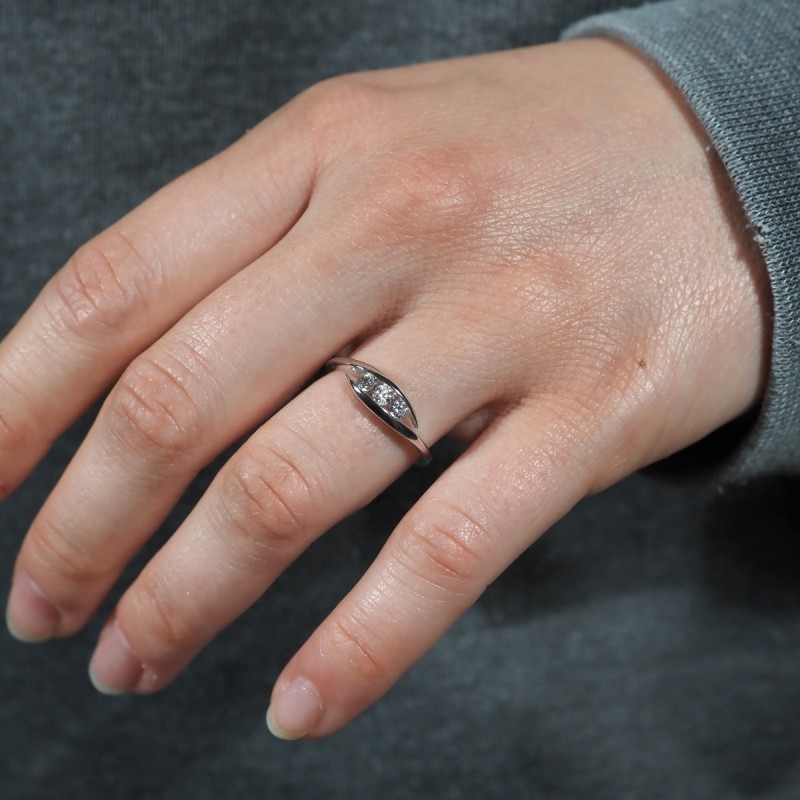 Bague Trilogie Carador en or blanc 750/000 et diamant