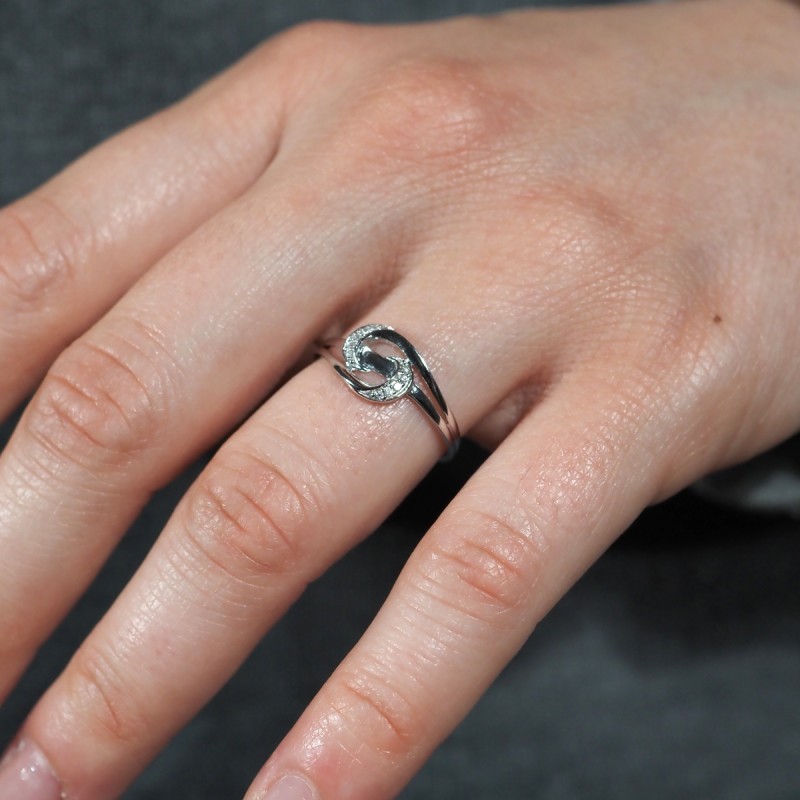 Bague Carador fantaisie or blanc 750/000, diamant 0,04 cts