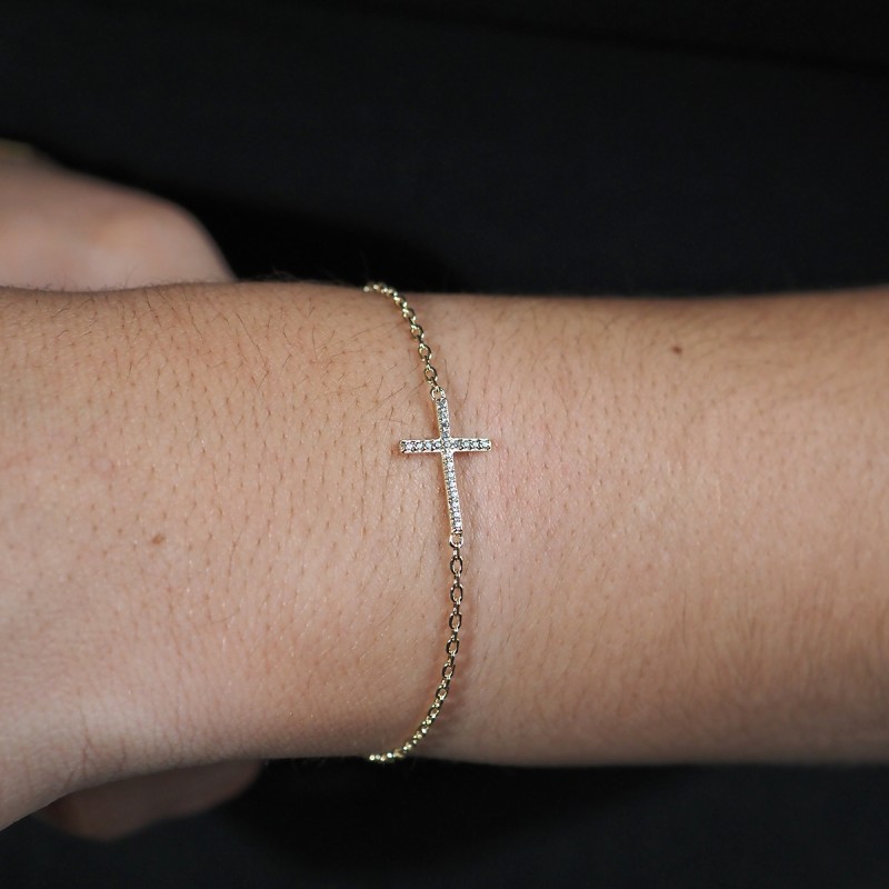 Bracelet Femme Carador en Plaqué Or et Oxydes de zirconium Motif croix Maille forçat