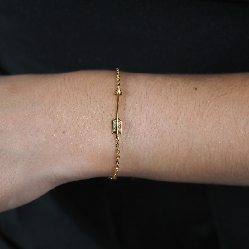 Bracelet fantaisie femme carador en plaqué or avec oxydes de zirconium modèle flèche
