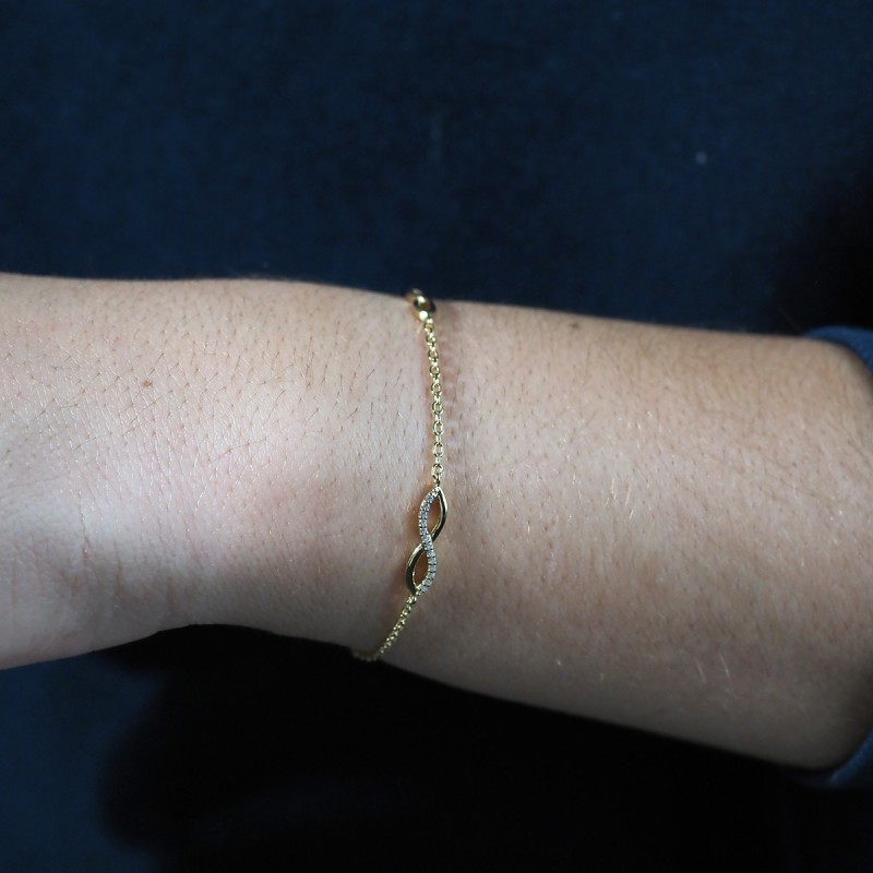 Bracelet femme carador en plaqué or avec oxydes de zirconium motif infini