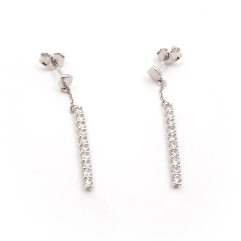 Boucles d'oreilles Carador Pendantes  en or blanc 375/000 et oxydes de zirconium