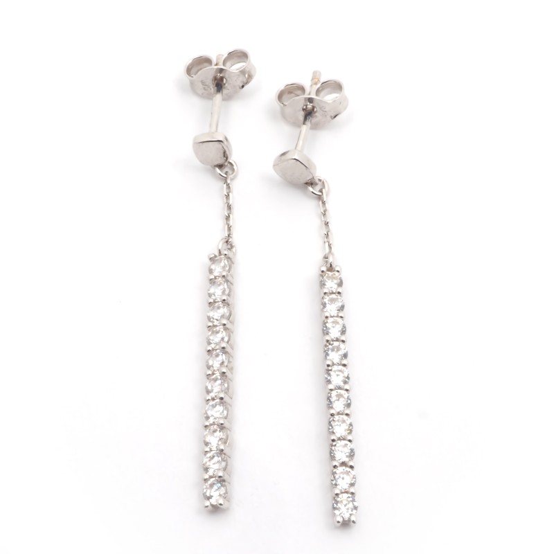 Boucles d'oreilles Carador Pendantes  en or blanc 375/000 et oxydes de zirconium