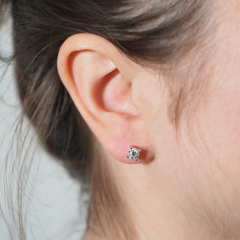 Boucles d'oreilles Carador diamant 0,60 cts or blanc 750/000