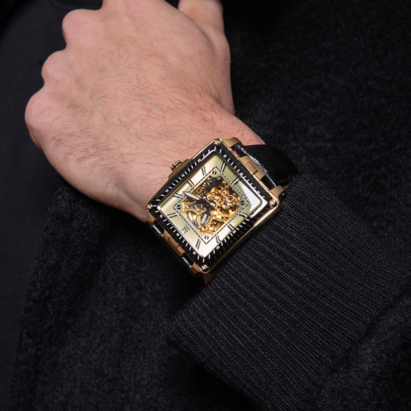 Montre Montignac automatique boitier rectangle bracelet en cuir noir