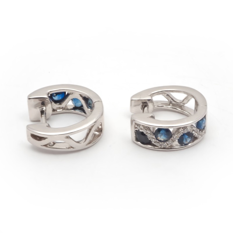 Boucles d'oreilles Carador cliquet or blanc 750/000, saphirs et diamants