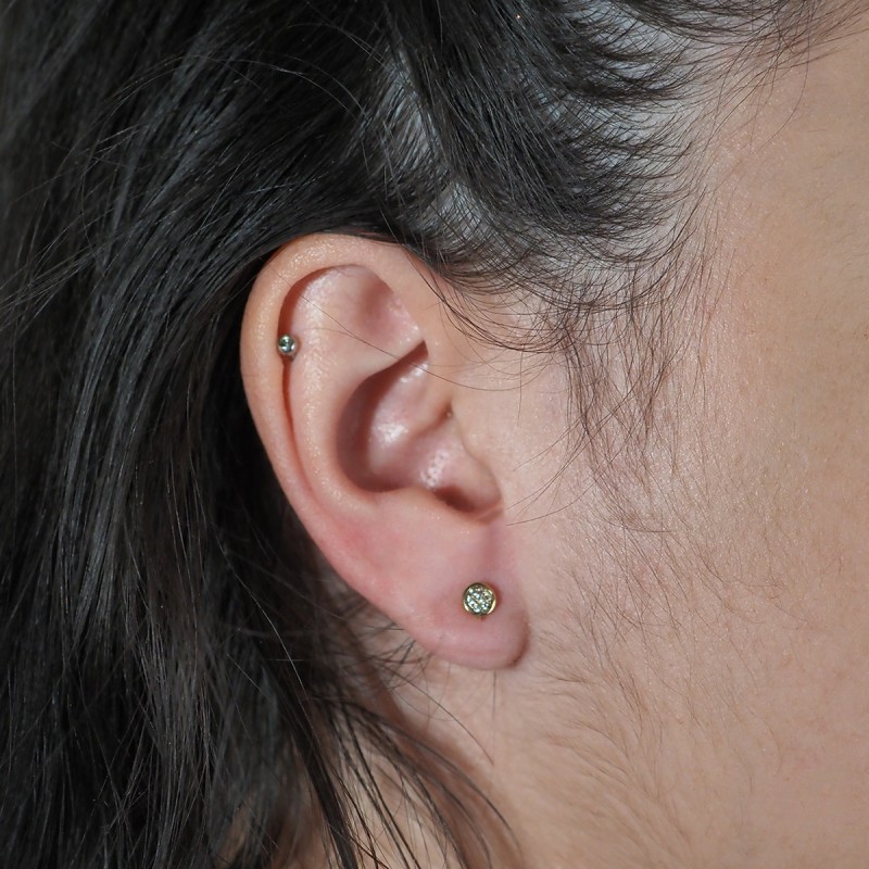 Boucles d'oreilles clous femme carador en plaqué or avec oxydes de zirconium