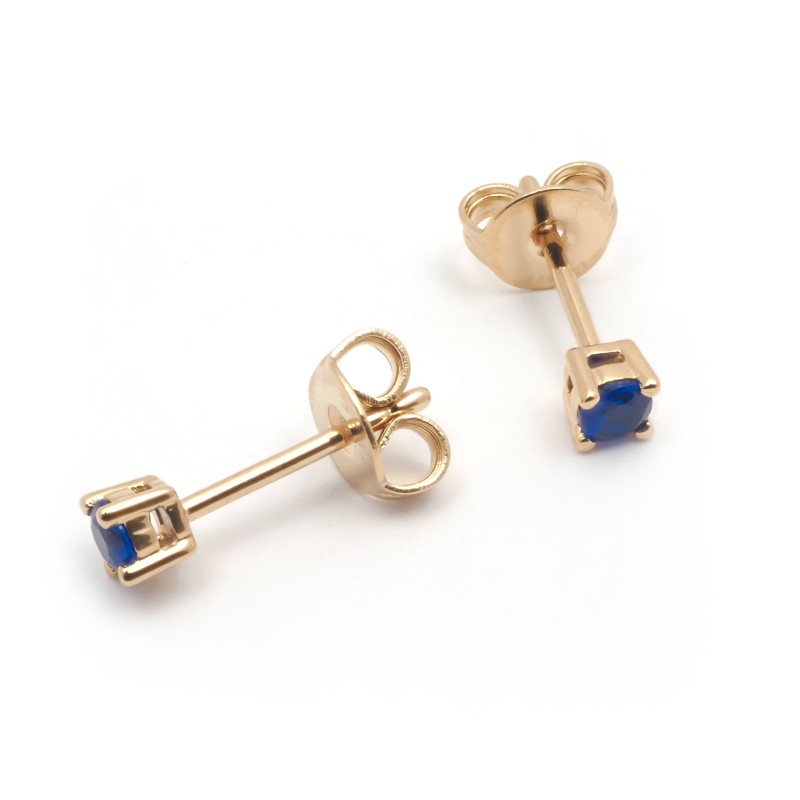 Boucles d'oreilles clous solitaires femme carador en plaqué or et spinelle bleu foncé