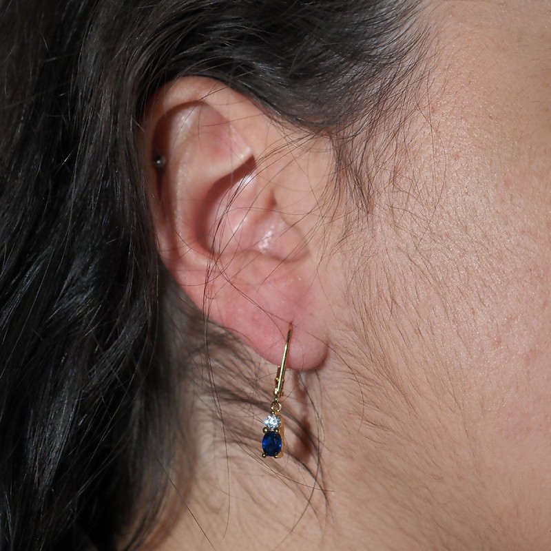 Boucles d'oreilles dormeuses femme carador en plaqué or avec oxydes de zirconium et spinelle bleu
