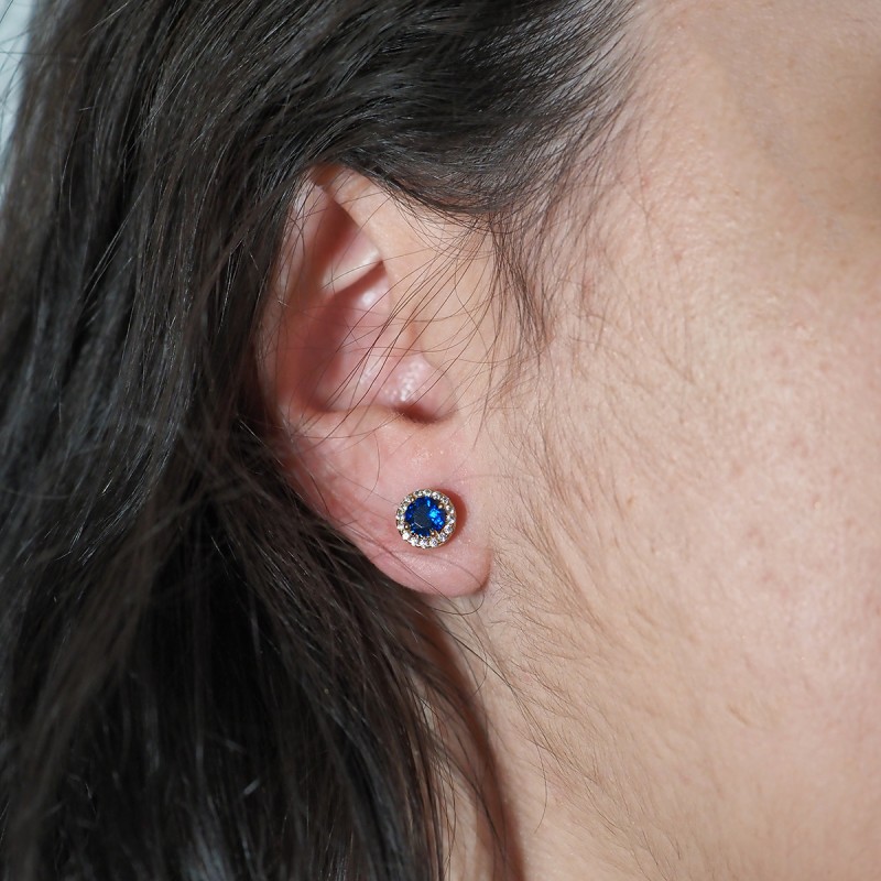 Boucles d'oreilles puces femme carador en plaqué or avec oxydes de zirconium blanc et bleu