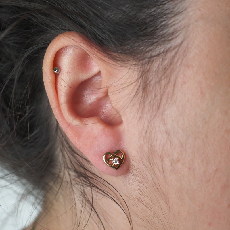 Boucles d'oreilles plaqué or motif coeur carador