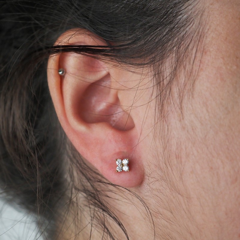 Boucles d'oreilles clous femme carador en plaqué or avec oxydes de zirconium