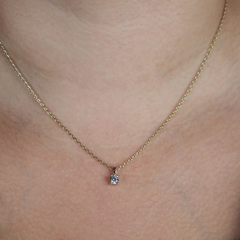 Collier plaqué or et oxydes de zirconium carador