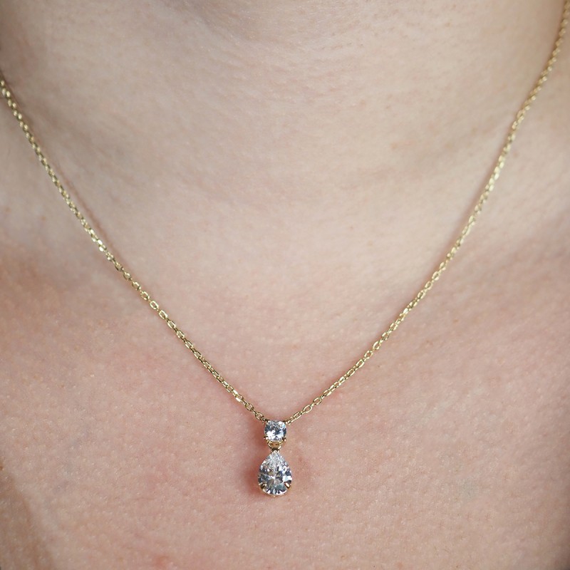 Collier plaqué or et oxydes de zirconium forme goutte carador