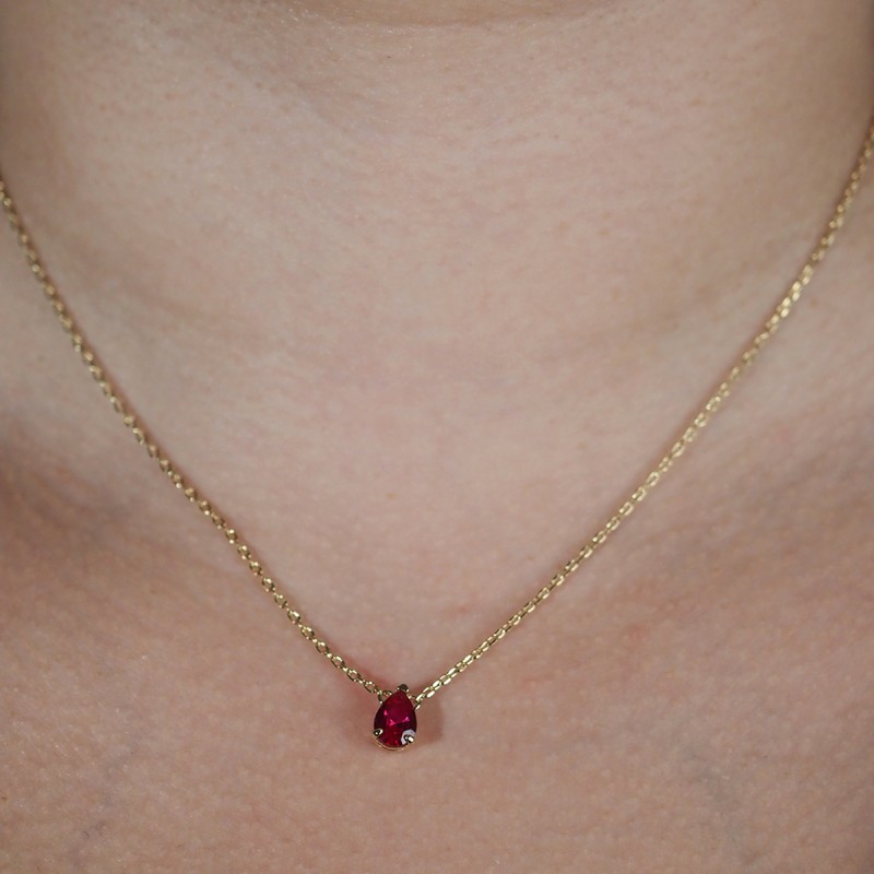 Collier  femme  solitaire carador en plaqué or avec spinelle rouge