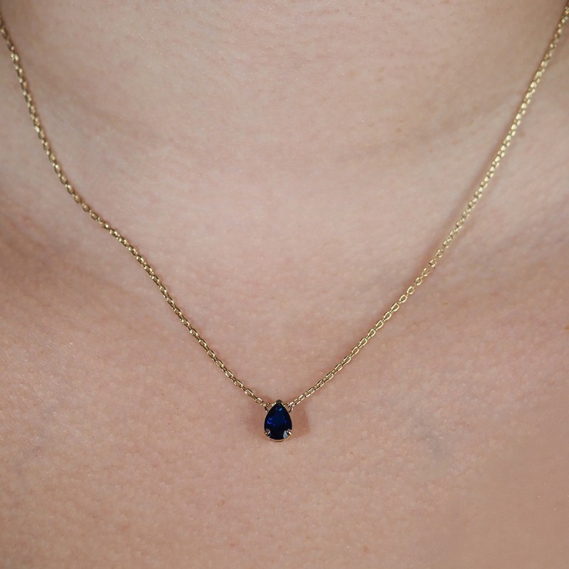 Collier  femme  solitaire carador en plaqué or avec spinelle bleu foncé