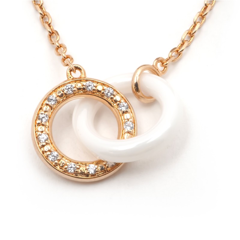 Collier fantaisie doubles anneaux entremêlés femme carador en plaqué or avec oxydes de zirconium et céramique blanche