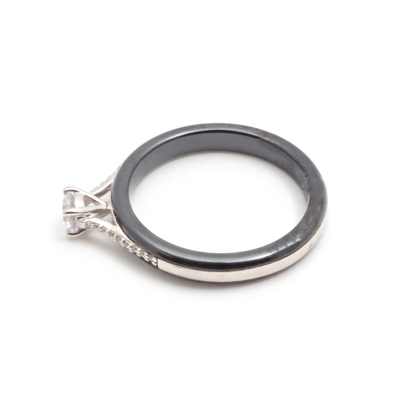 Bague Femme Carador solitaire accompagné céramique noire avec oxydes de zirconium