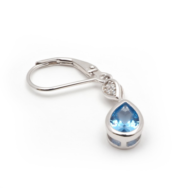 Boucles d'oreilles dormeuses Carador en argent  oxydes de zirconium et spinelle bleue sertie clos