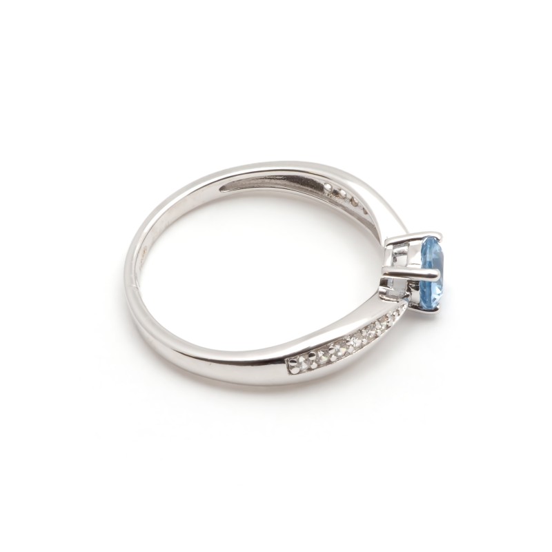Bague solitaire accompagné femme carador en argent avec spinelle bleu et oxydes de zirconium