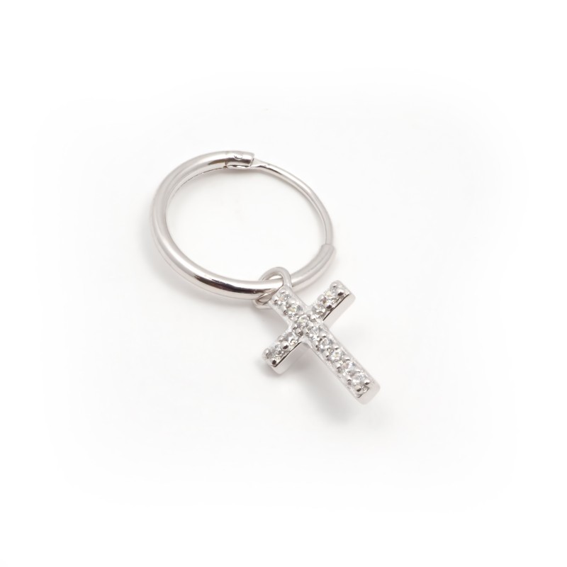 Boucles d'oreilles créoles femme carador en argent avec une croix suspendue et oxydes de zirconium