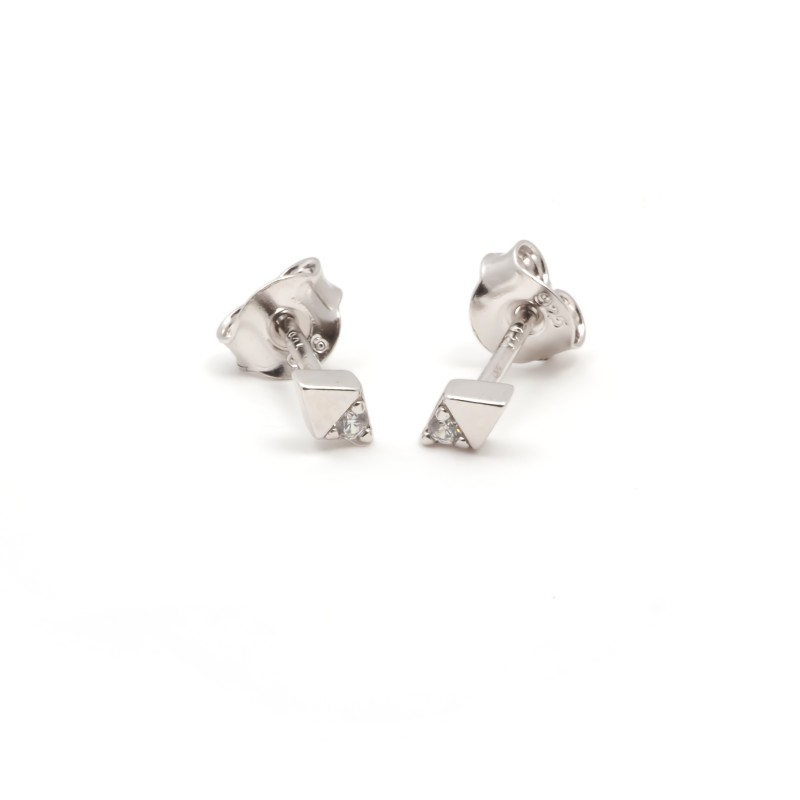 Boucles d'oreilles clous Carador en argent  et  oxyde de zirconium motif losange