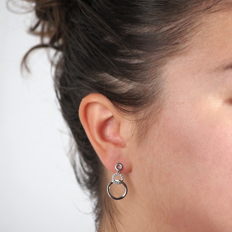 Boucles d'oreilles pendantes Carador en Argent Sertis d'Oxydes de Zirconium