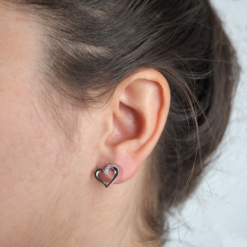 Boucles d'oreilles clous Carador en argent  et  oxydes de zirconium motif coeur