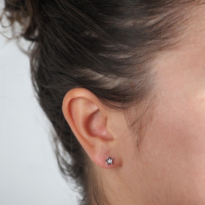 Boucles d'oreilles clous Carador en argent  et  oxyde de zirconium forme étoile