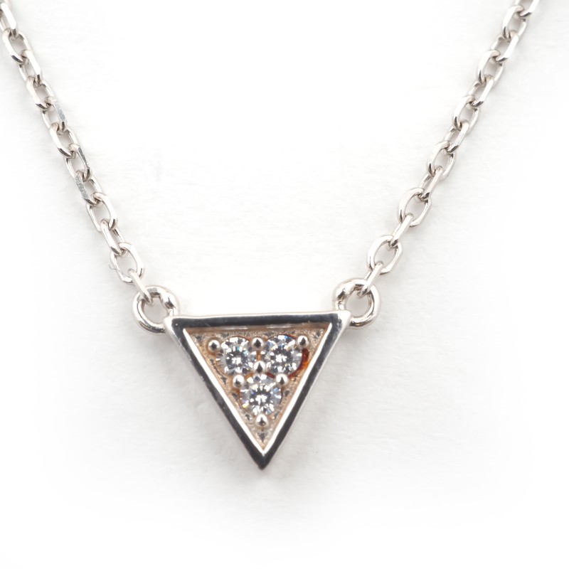 Collier fantaisie femme carador en argent avec oxydes de zirconium forme triangle