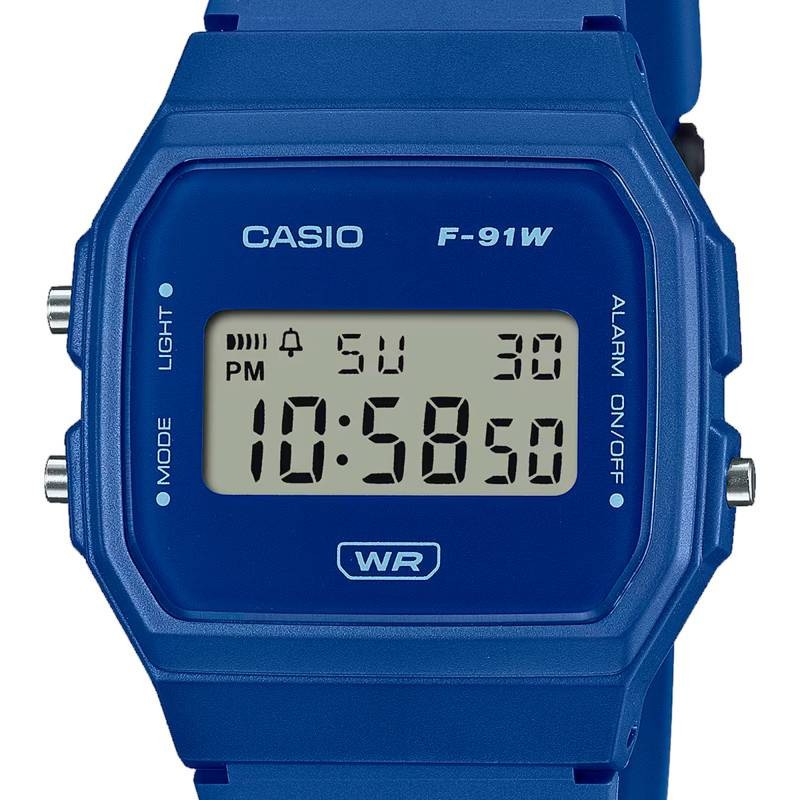 Montre Casio Mixte Timeless bracelet en résine bleu