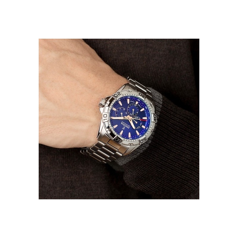 Montre Festina en Acier argenté Cadran bleu