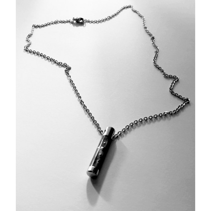 Le pendentif du berger - acier et corne