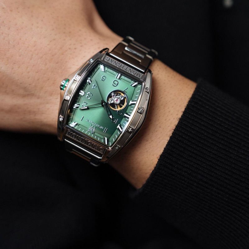 Montre Homme Montignac Automatique Boitier tonneau en acier argenté