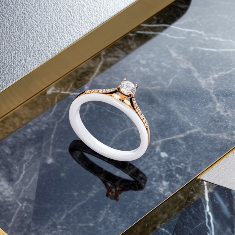 Bague solitaire accompagné femme carador en plaqué or et céramique blanche avec oxydes de zirconiums