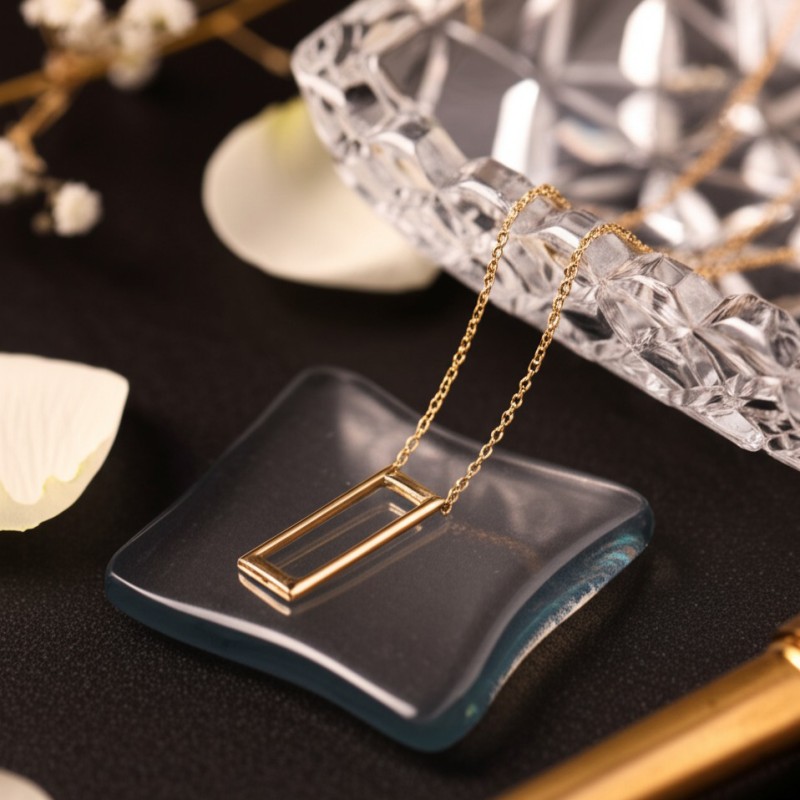 Collier Femme Carador minimaliste rectangle or 375/000