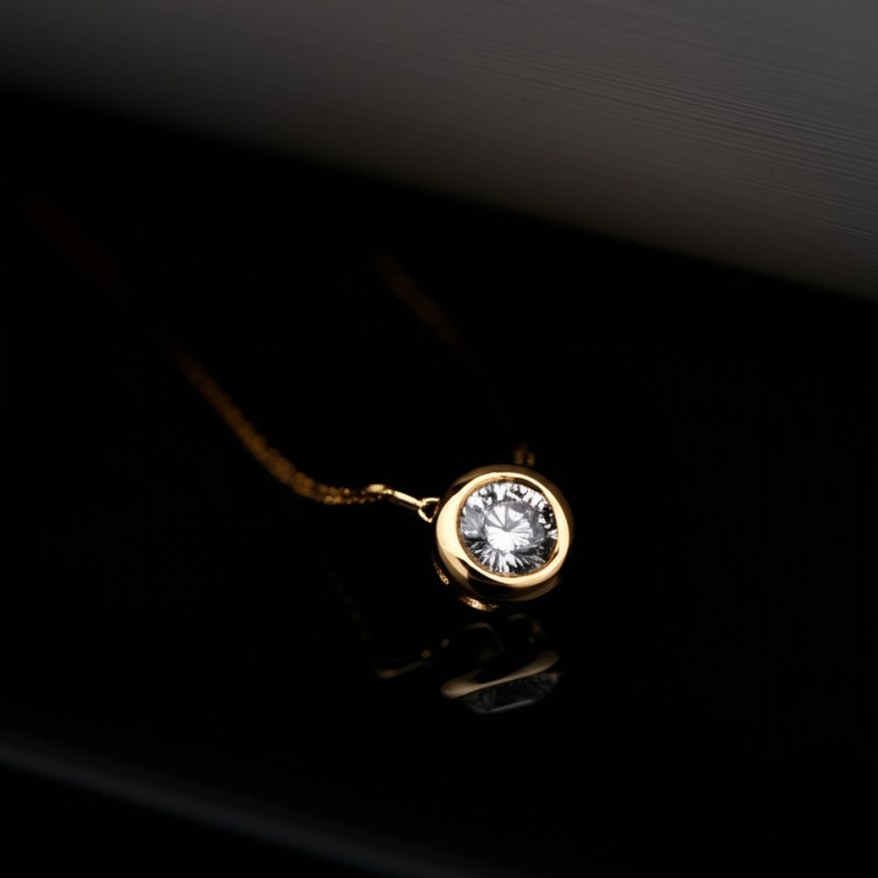 Collier Solitaire Carador en or jaune 375/000, oxyde de zirconium de 4mm serti clos