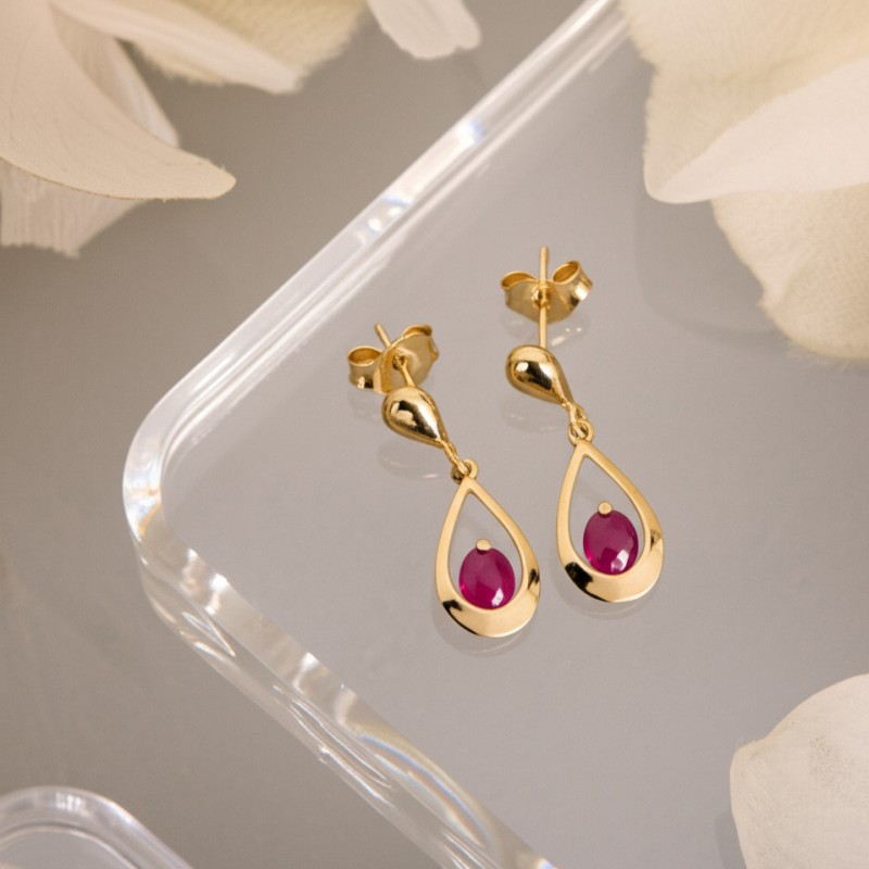 Boucles d'oreilles Carador pendantes goutte or jaune 375/000 et rubis