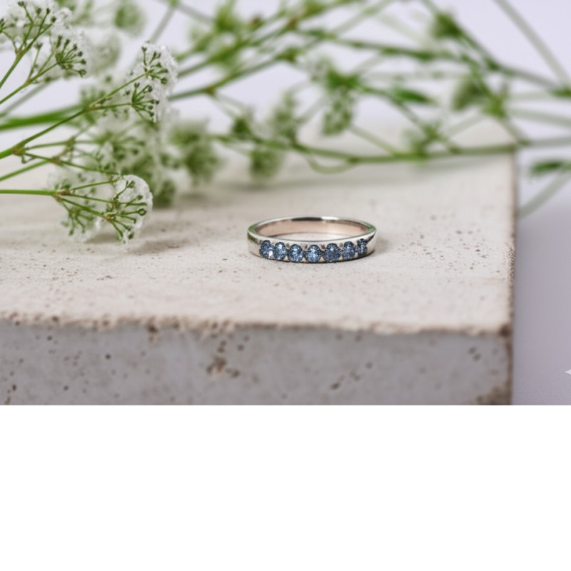 Bague femme carador en argent avec spinelles bleu clair